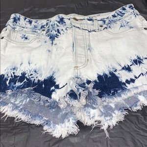 ! Guess Jean Shorts